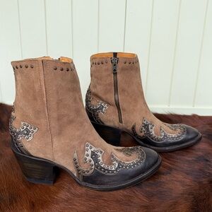 Old Gringo "Clarita" Western Ankle Booties With Gold Stud Embellishment NWT